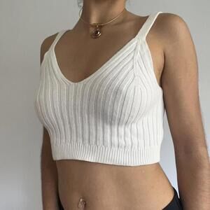 White ribbed knit crop top